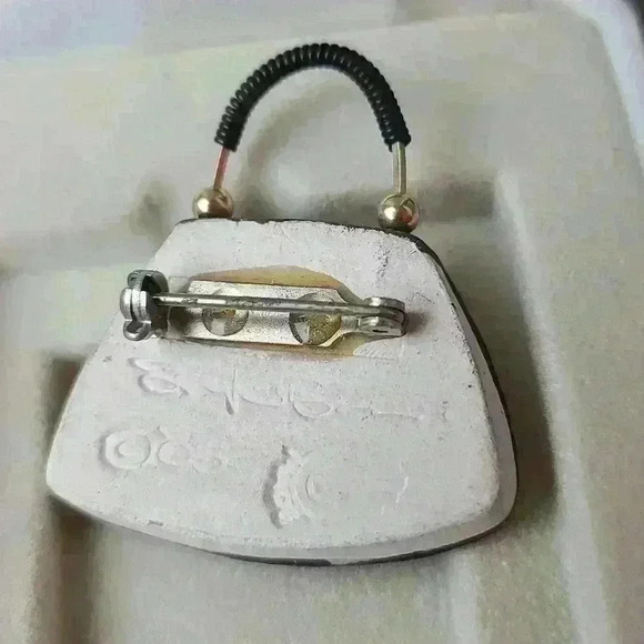 Small purse brooch pin colorful vitange hand painted art pin - Picture 4 of 7